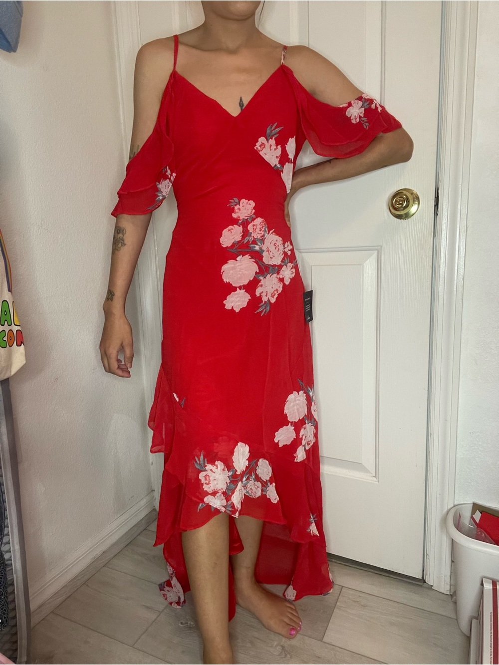 Lulus Red Pink Floral Long Cold shoulder, A-line V-neck Size S